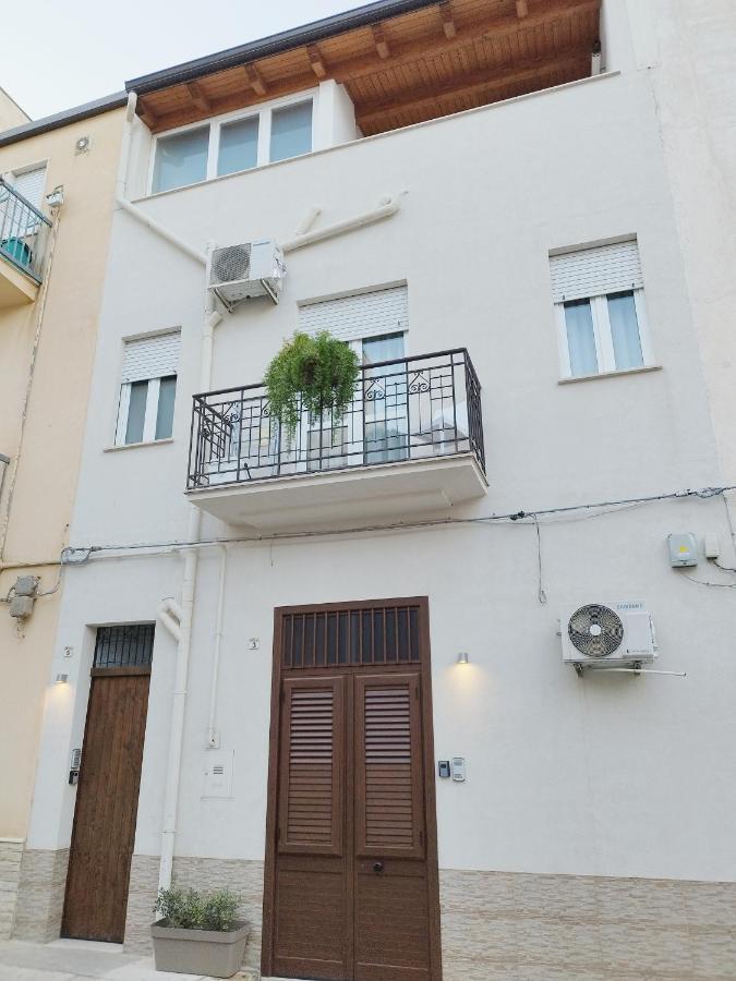 Alcamo Rooms Con Garage Privato Exterior foto