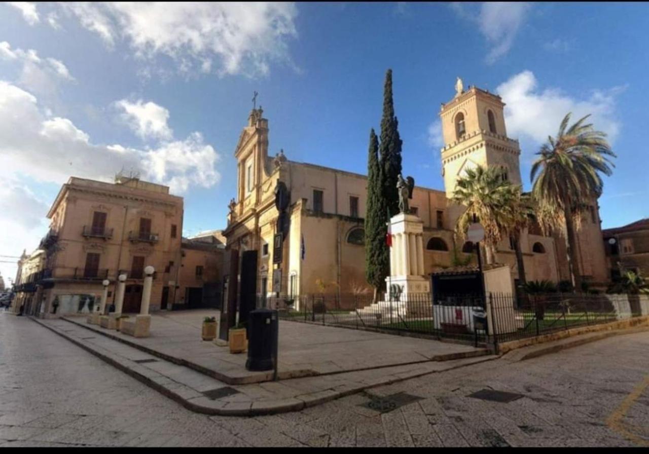 Alcamo Rooms Con Garage Privato Exterior foto